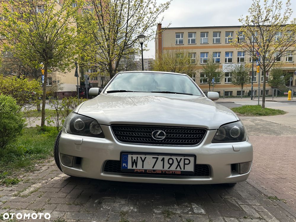 Lexus IS 200 SC Prestige - 2
