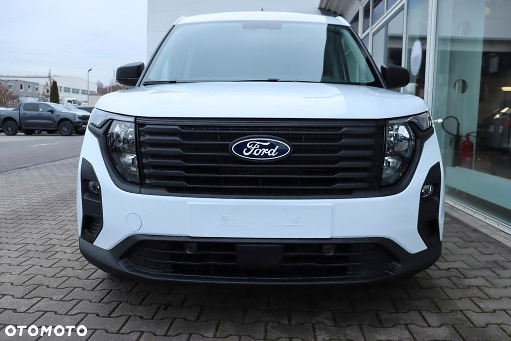 Ford Transit Courier - 4