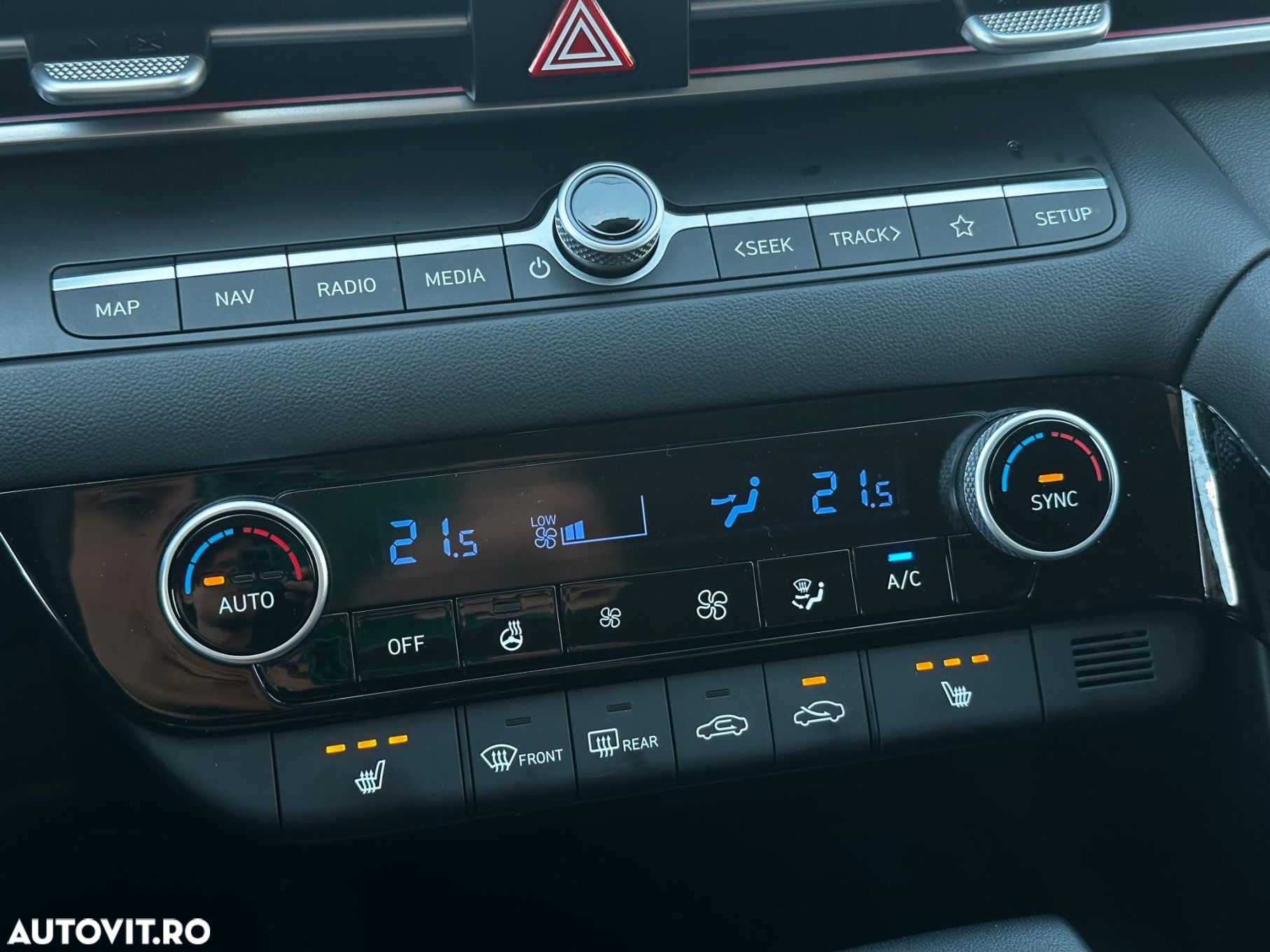 Hyundai Elantra - 18