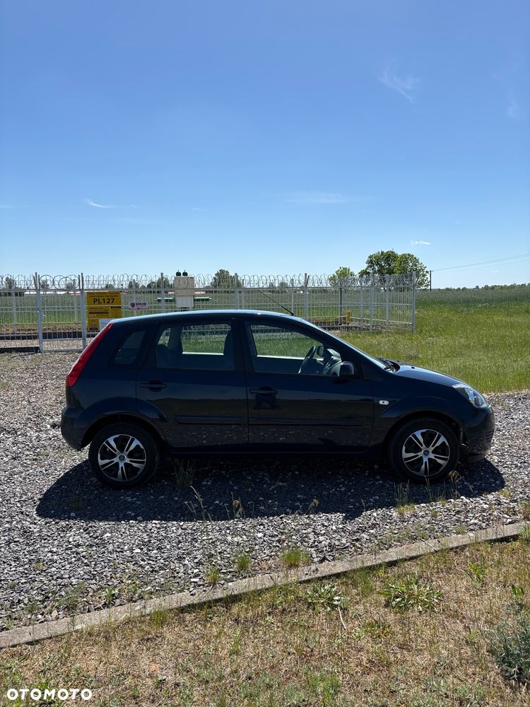 Ford Fiesta 1.3 Blues - 16
