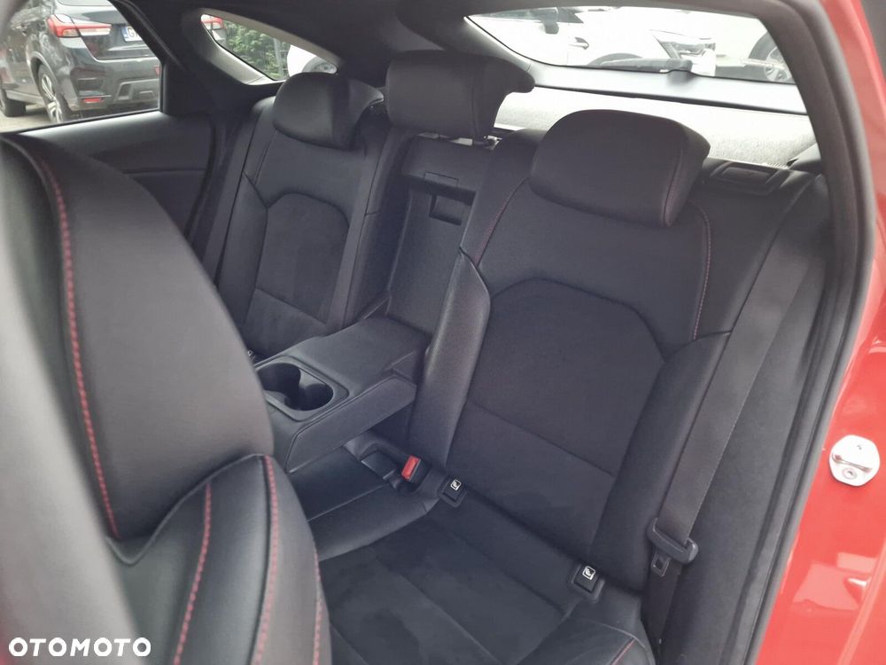 Kia ProCeed 1.6 T-GDI GT DCT - 16