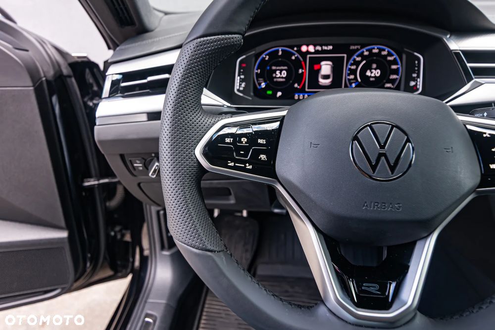 Volkswagen Arteon 2.0 TDI R-Line DSG - 19