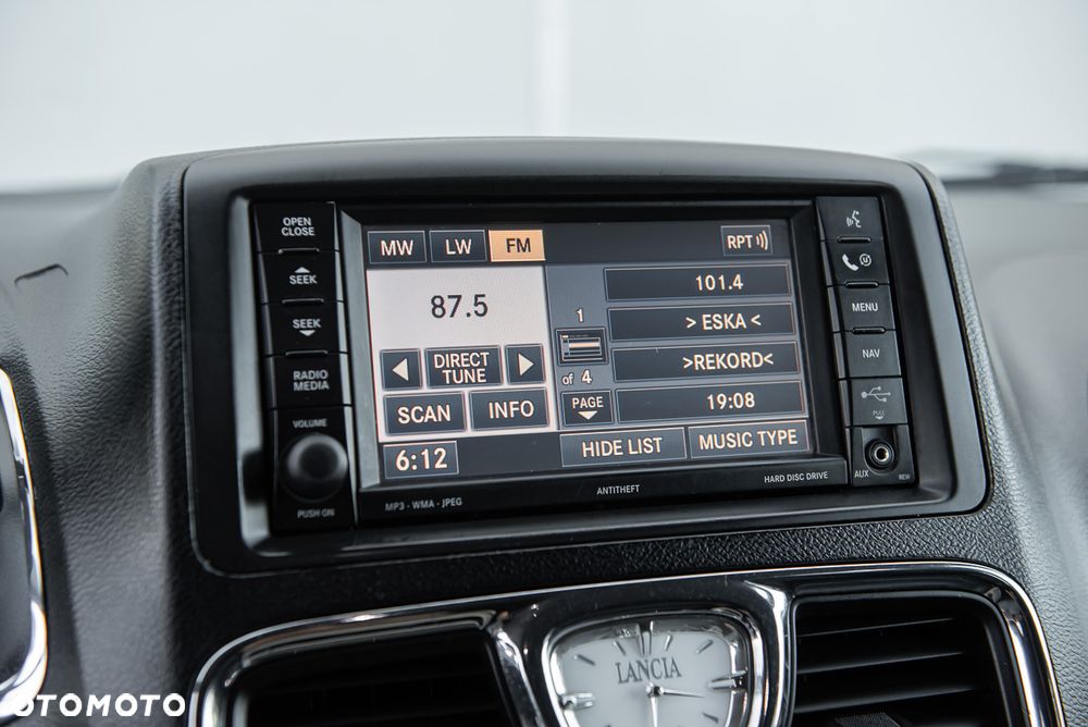 Lancia Voyager - 21