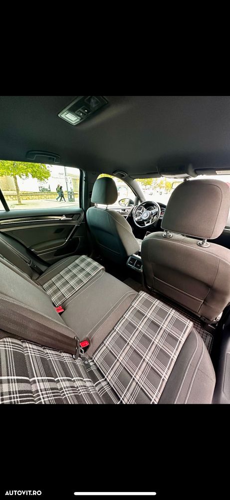 Volkswagen Golf GTD 2.0 TDI SCR DSG - 9