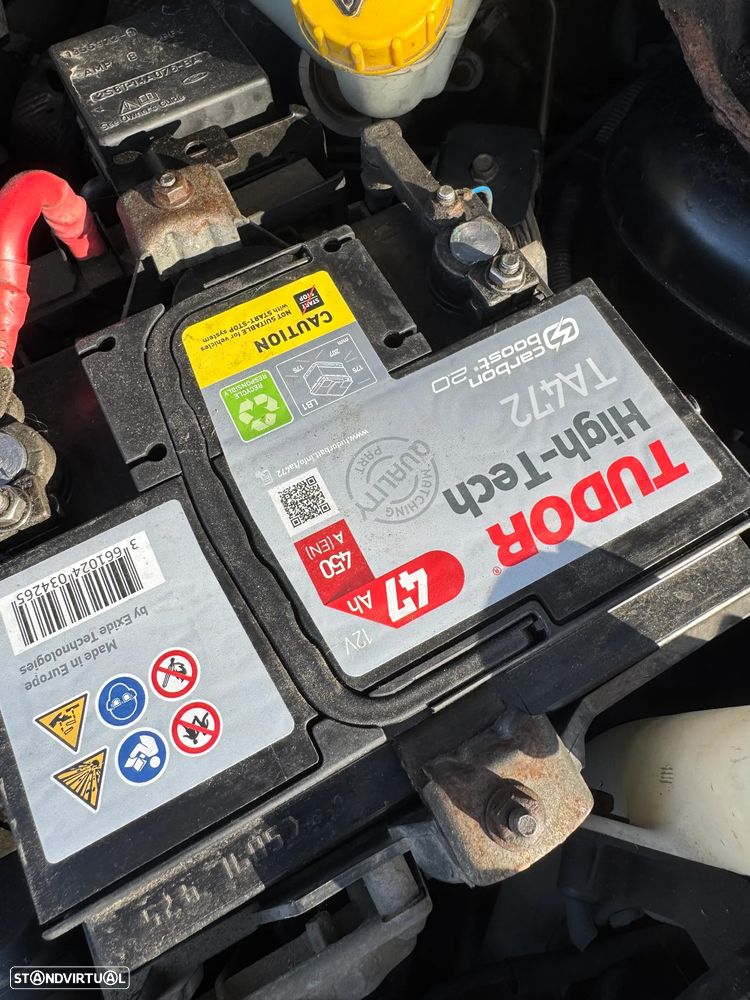 Ford Fiesta 1.25 Ghia - 19