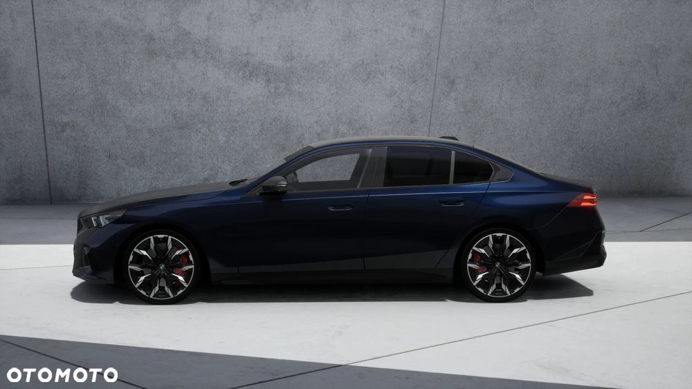 BMW Seria 5 540d xDrive mHEV M Sport - 3