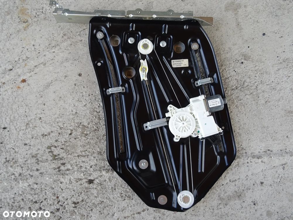 MECHANIZM SILNICZEK SZYBY PRAWY LEWY TYŁ OPEL ASTRA H III 3 TWINTOP CABRIO - 9