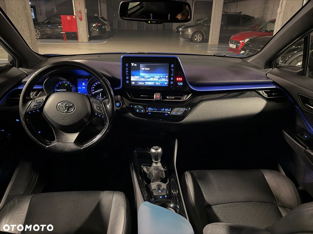Toyota C-HR 1.2 T Dynamic - 25