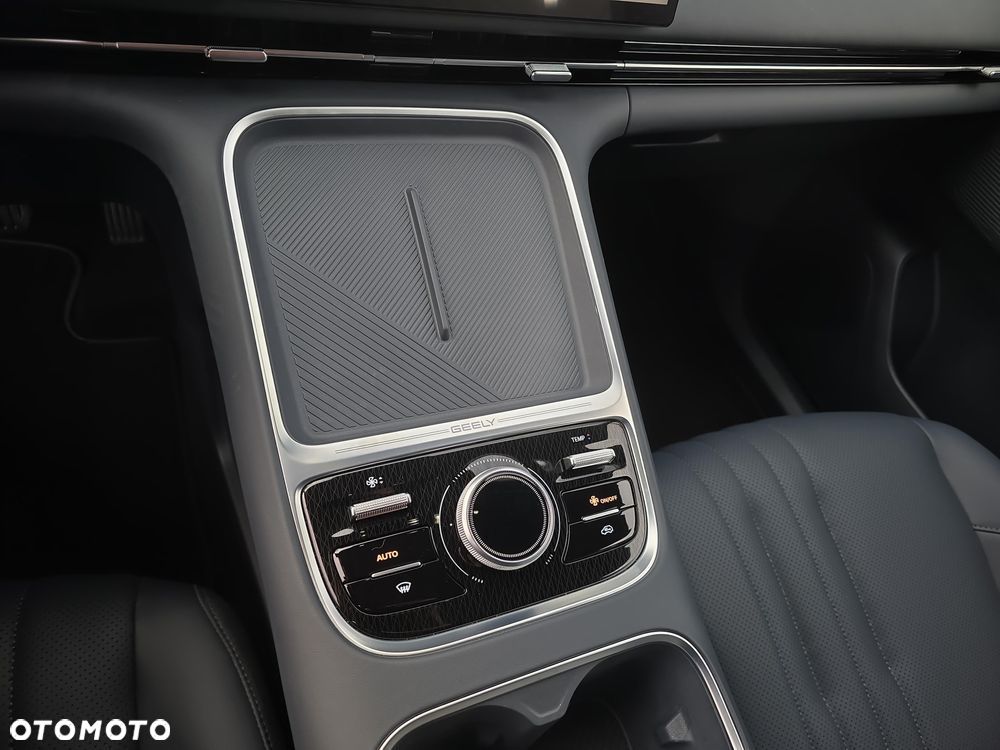 Geely Starray EM-i 1.5 PHEV Pro - 17