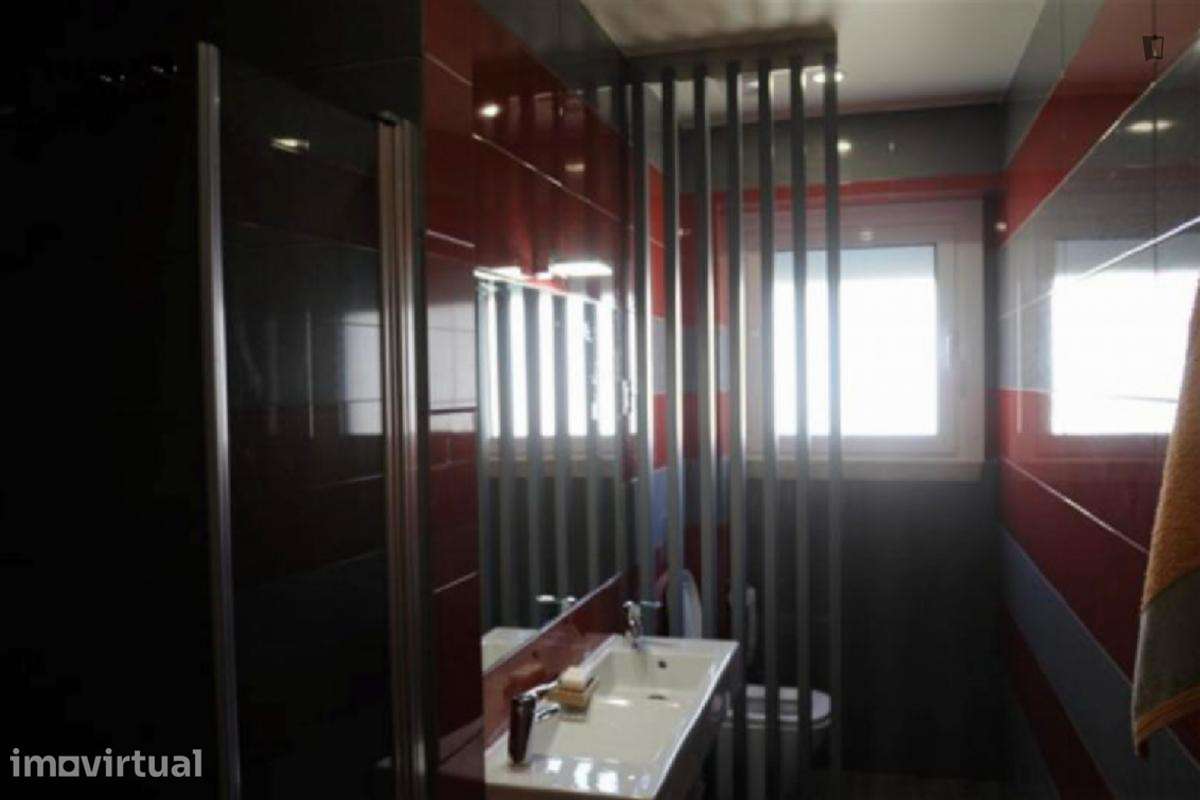 Quarto - localizado em Alvalade Lisbon - Grande imagem: 4/15