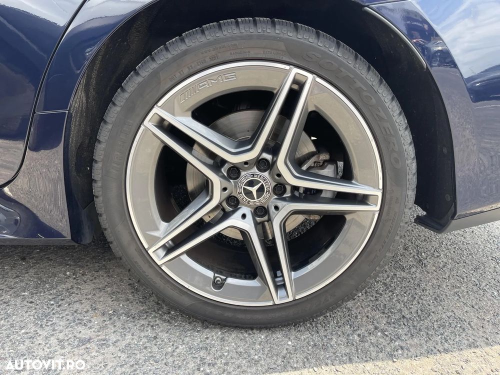 Mercedes-Benz CLS - 32