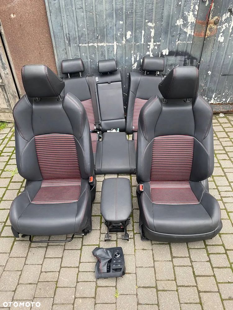 Toyota RAV4 RAV 4 V PLUG-IN Fotele kanapa podlokietnik komplet - 1