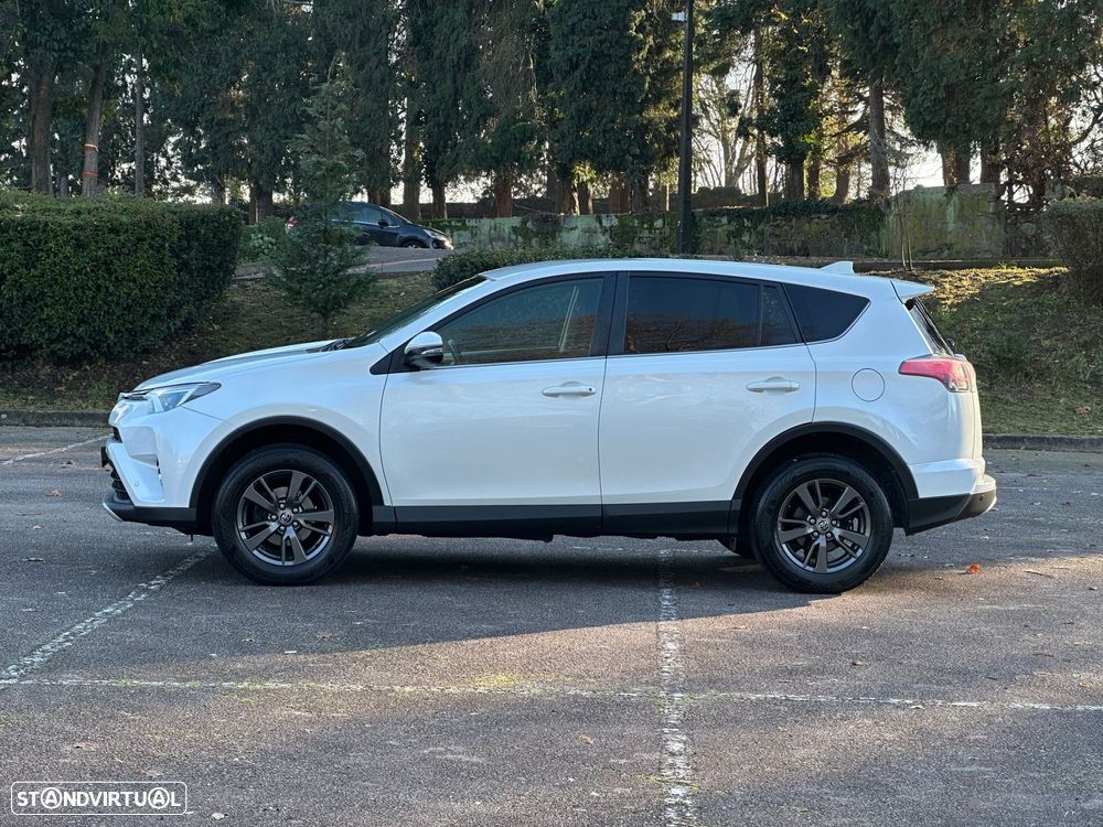 Toyota RAV4 2.0 D-4D Comfort - 13