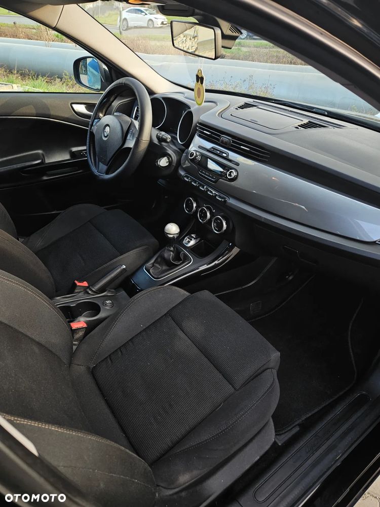 Alfa Romeo Giulietta 1.4 TB Distinctive - 9