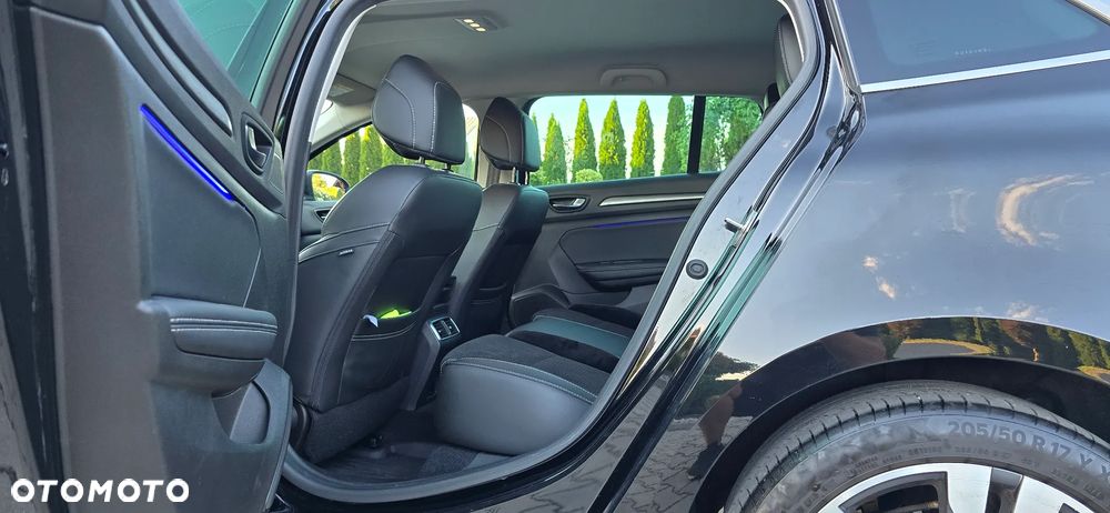 Renault Megane Grandtour TCe 140 GPF INTENS - 22