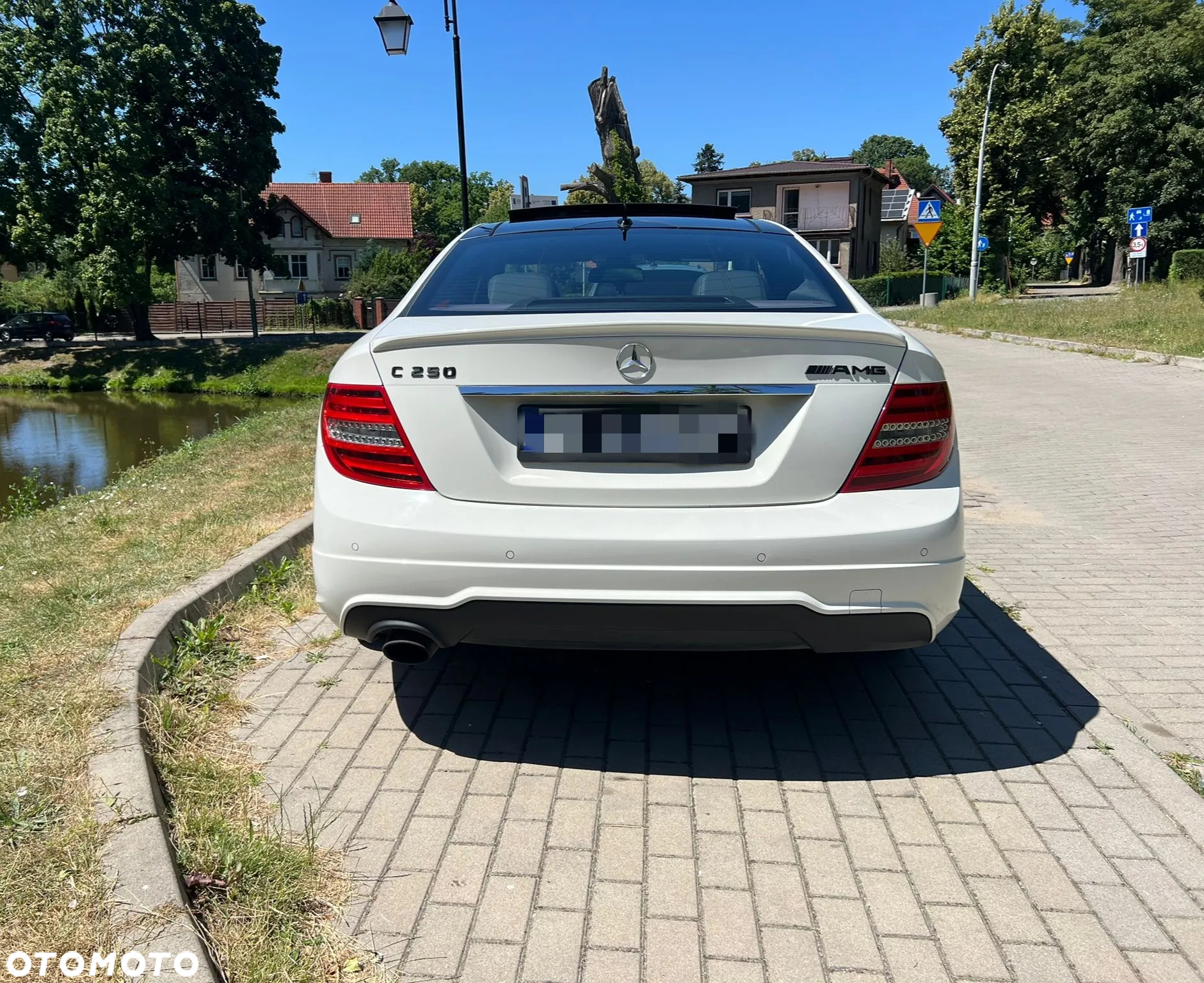 Mercedes-Benz Klasa C 250 Coupe BlueEFFICIENCY 7G-TRONIC Edition 1 - 5