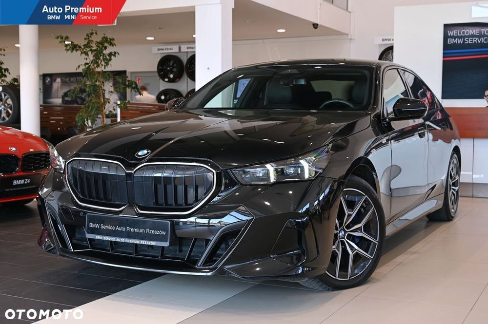 BMW Seria 5 520i mHEV - 4