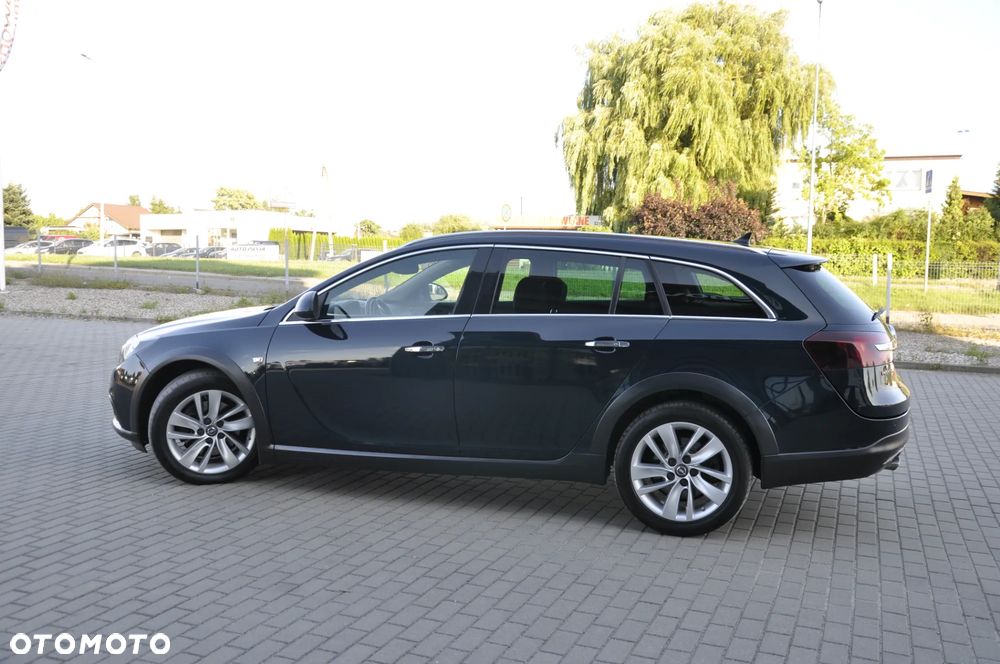 Opel Insignia 2.0 ECOTEC DI Turbo 4x4 Business Innovation - 8