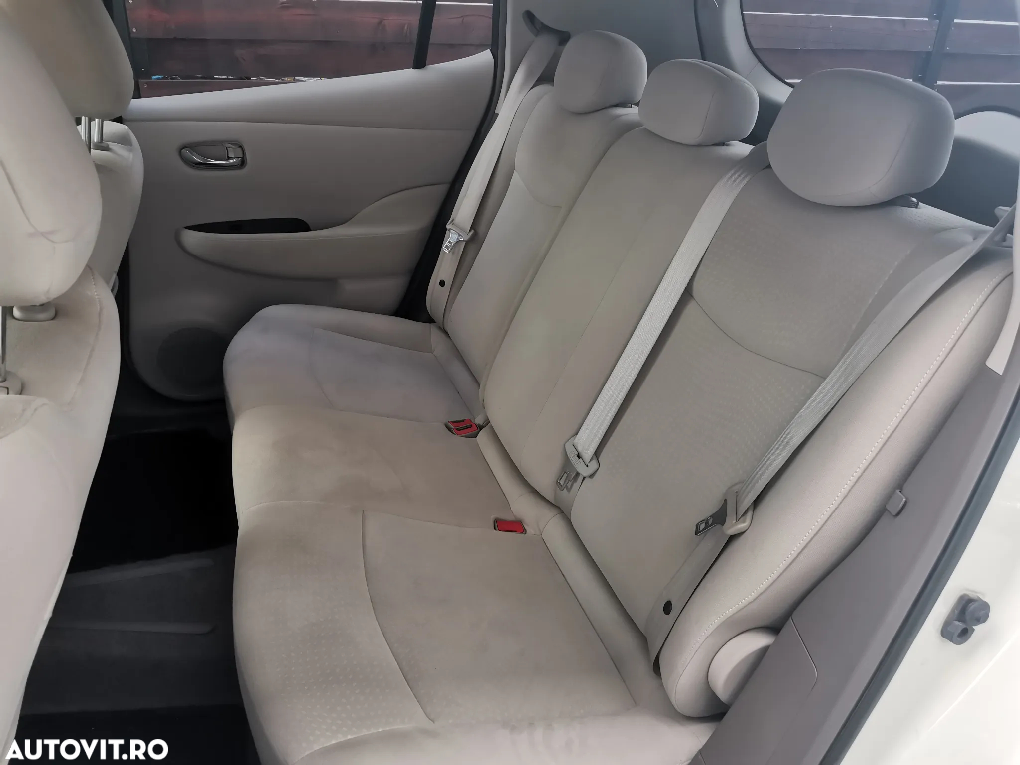 Nissan LEAF 24 kWh (mit Batterie) Acenta - 6