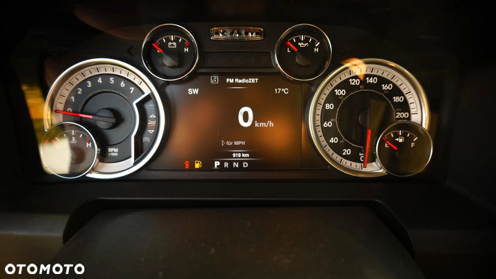 Dodge RAM 1500 5.7 4x4 - 21