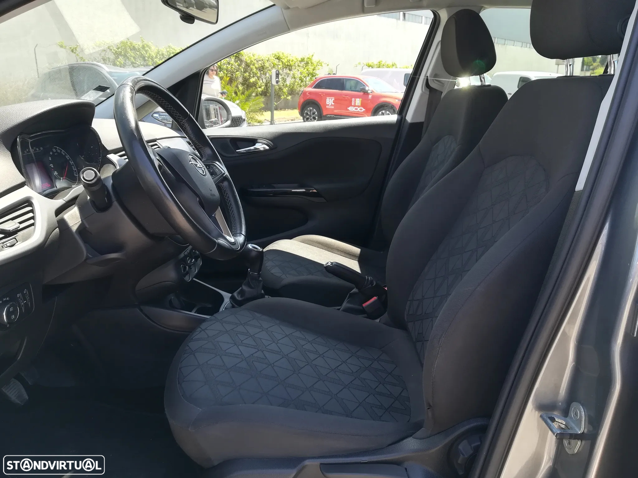 Opel Corsa 1.2 120 Anos - 11