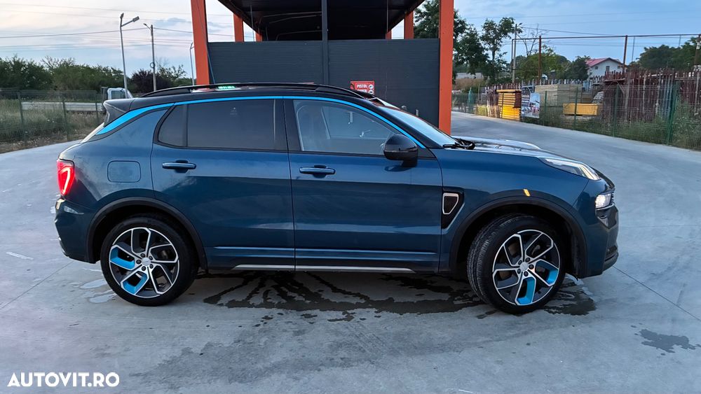 Lynk&Co 01 - 3