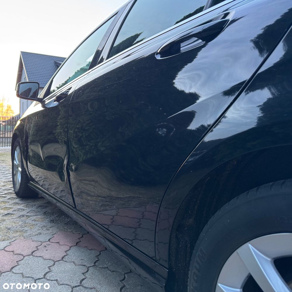 Mercedes-Benz Klasa A 180 BlueEfficiency Edition - 8