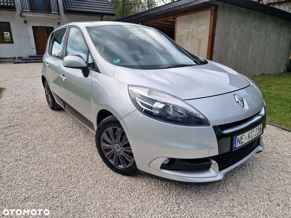 Renault Scenic 1.6 16V 110 TomTom Edition - 2