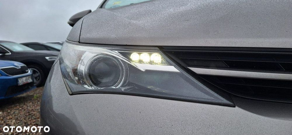 Toyota Auris - 5
