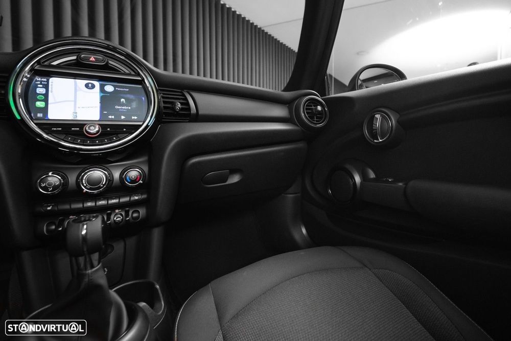 MINI 3 Portas One D - 14