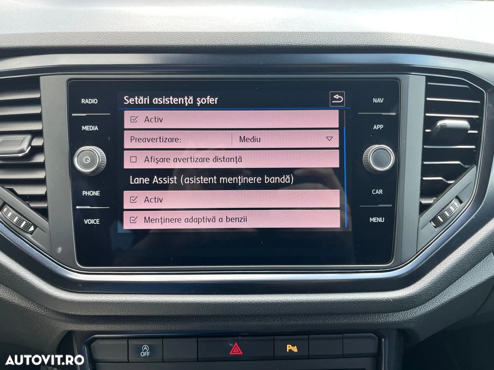 Volkswagen T-Roc - 23