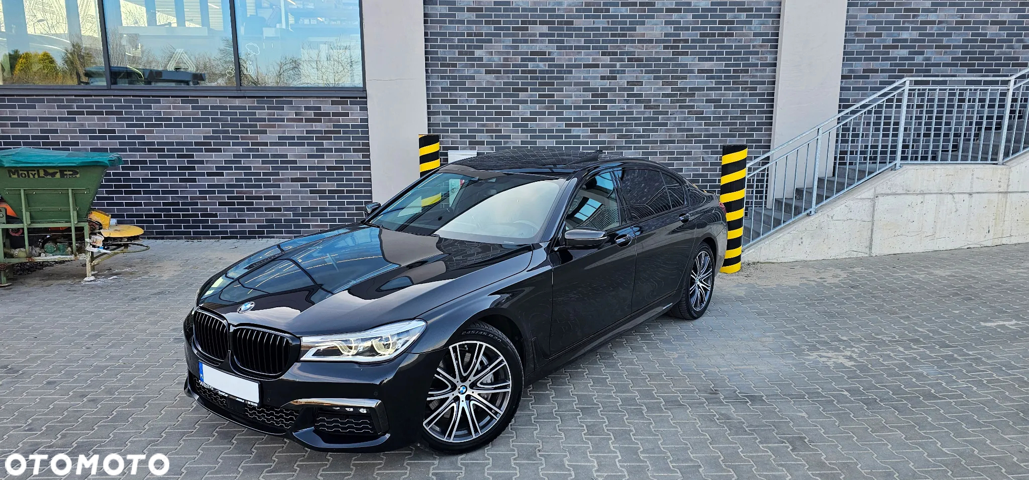 BMW Seria 7 750i xDrive - 2