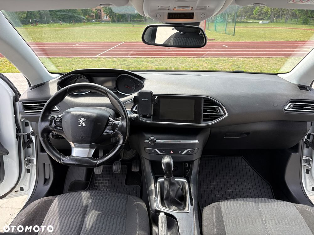 Peugeot 308 - 13