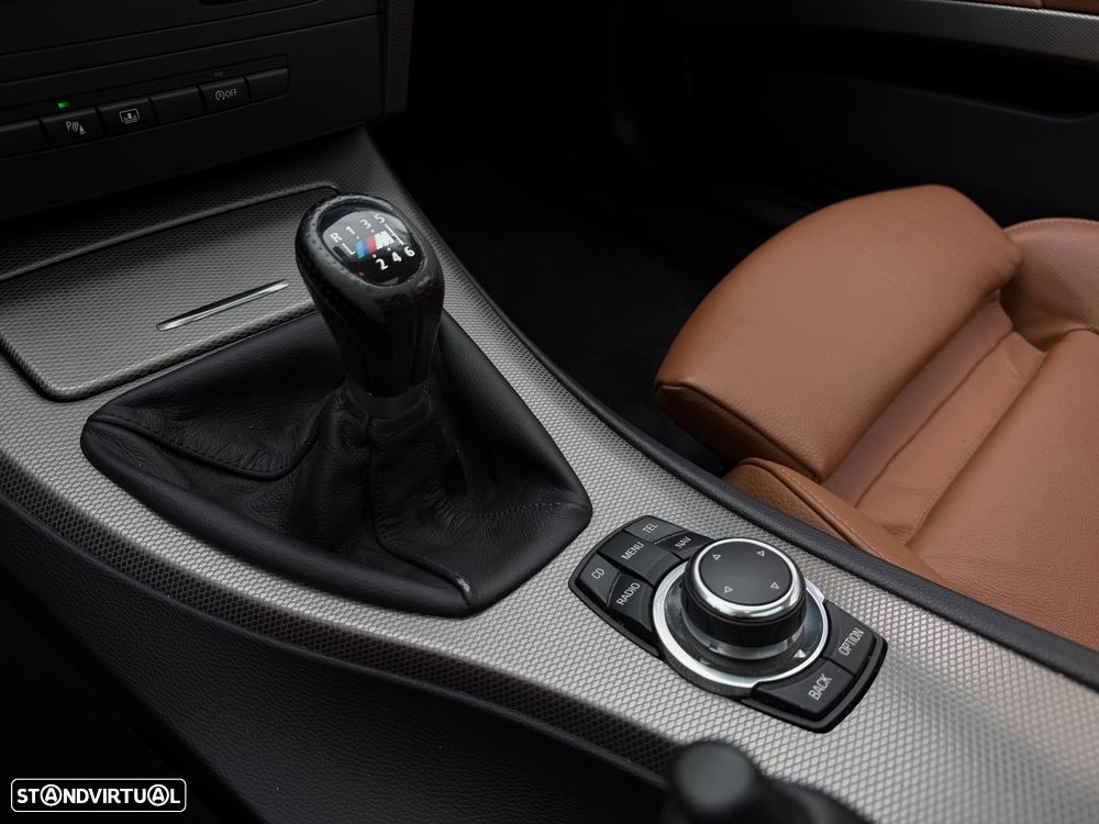 BMW 320 d Coupe Edição M - 34