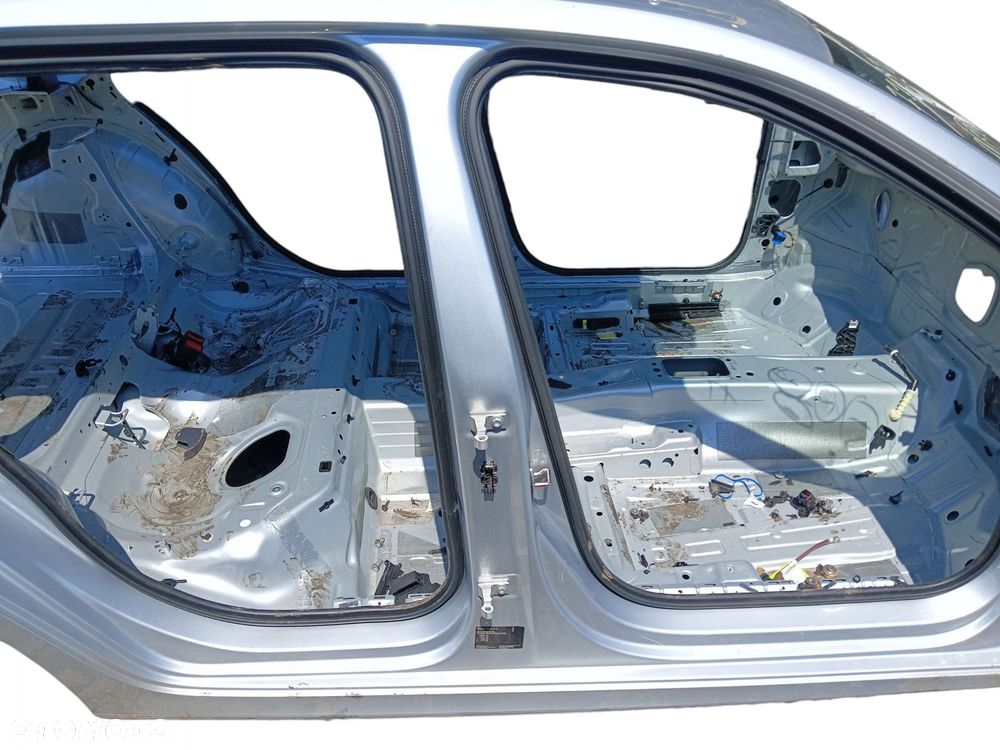 PRÓG PRAWY SŁUPEK ŚRODKOWY B SKODA OCTAVIA IV KOMBI LAK: LA7W (19-24) - 3