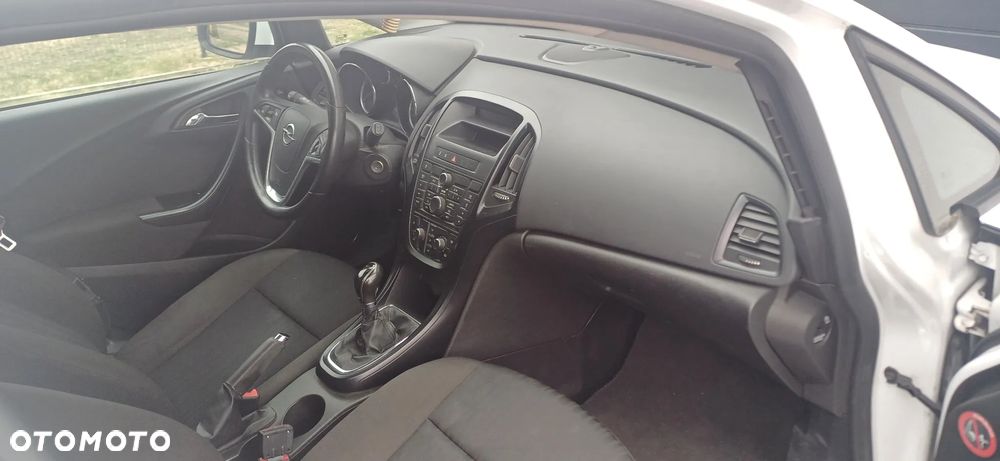 Opel Astra 1.4 ecoFLEX - 10