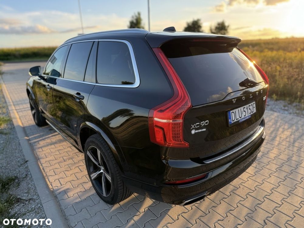 Volvo XC 90 - 7