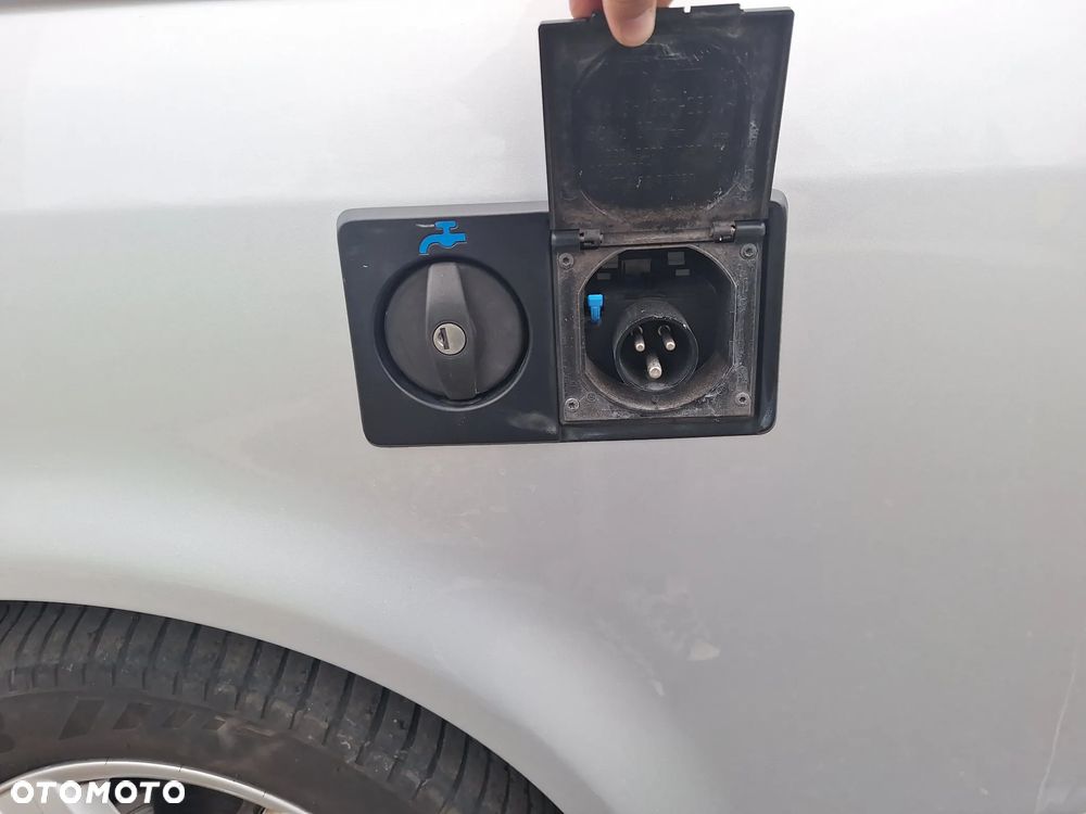 Volkswagen California - 11