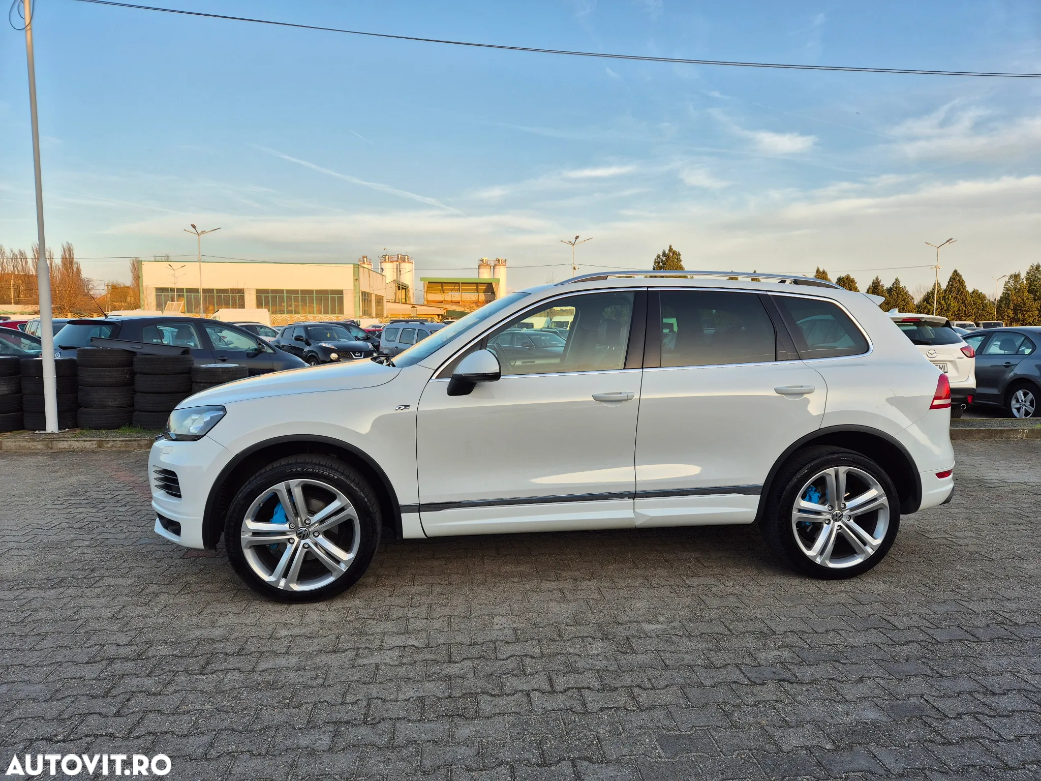 Volkswagen Touareg 3.0 V6 TDI 4Motion DPF Automatik - 12