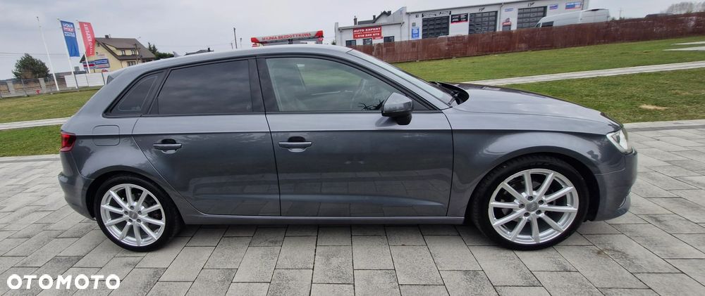 Audi A3 Sportback 1.4 TFSI CoD S tronic - 4