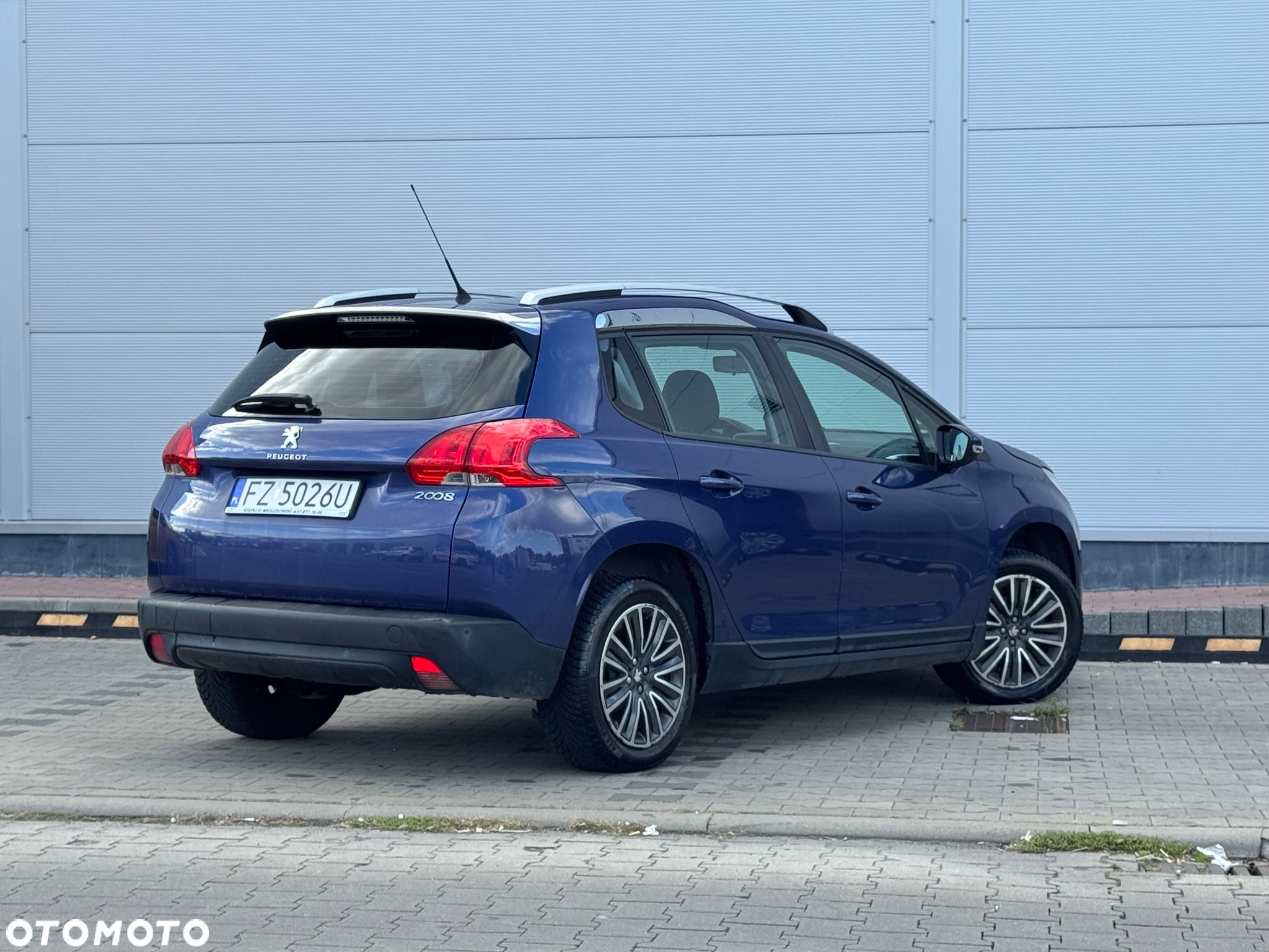 Peugeot 2008 1.2 Pure Tech Active - 24