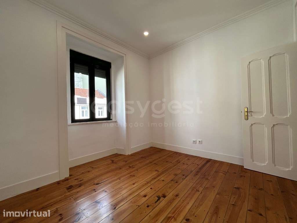 Apartamento T1+1, versátil, com vista desafogada em Campo de Ouriqu... - Grande imagem: 3/18