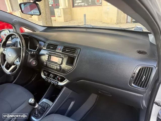 Kia Rio 1.2 CVVT EX - 19