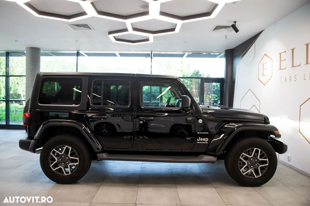 Jeep Wrangler - 5