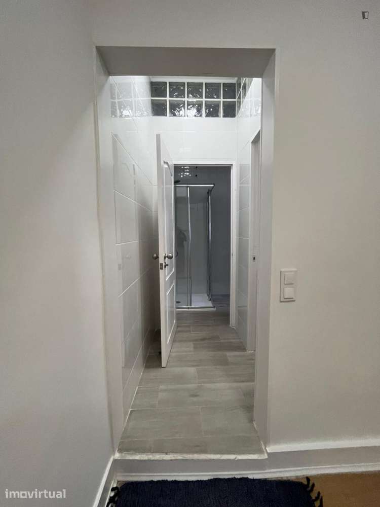 Quarto - localizado em Baixa Lisbon - Grande imagem: 2/6