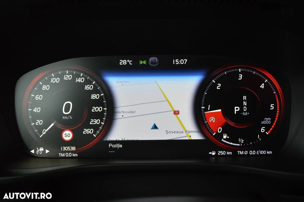 Volvo XC 40 D4 AWD Inscription - 7