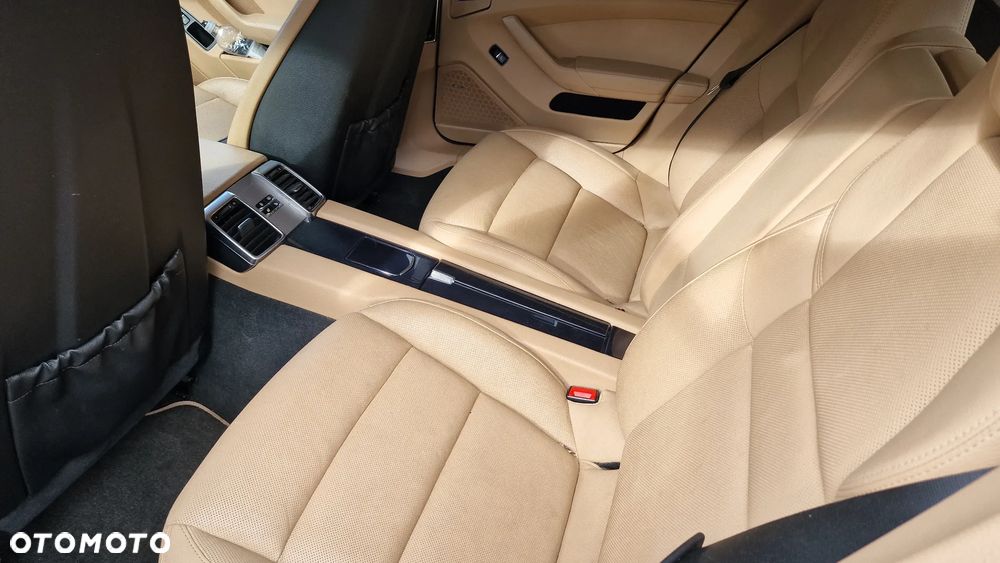 Porsche Panamera 4 - 7