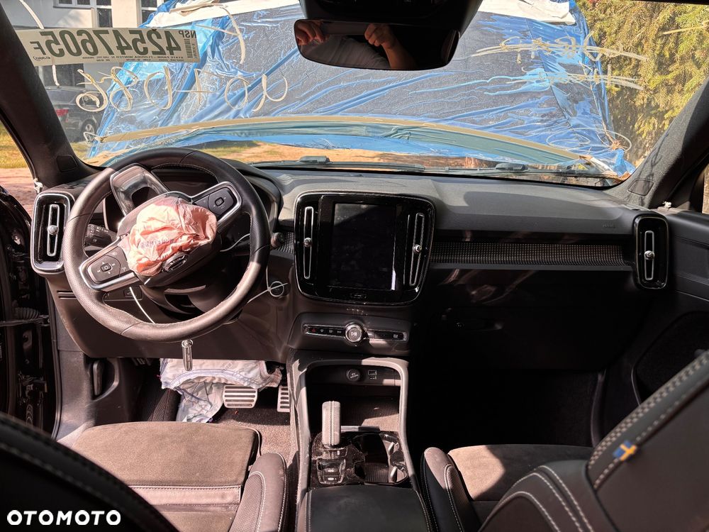 Volvo XC 40 T4 R-Design - 11