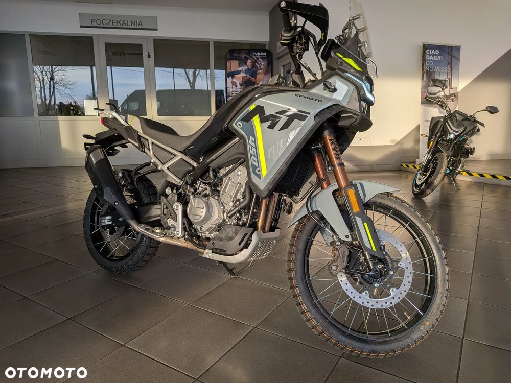 CFMoto 450MT