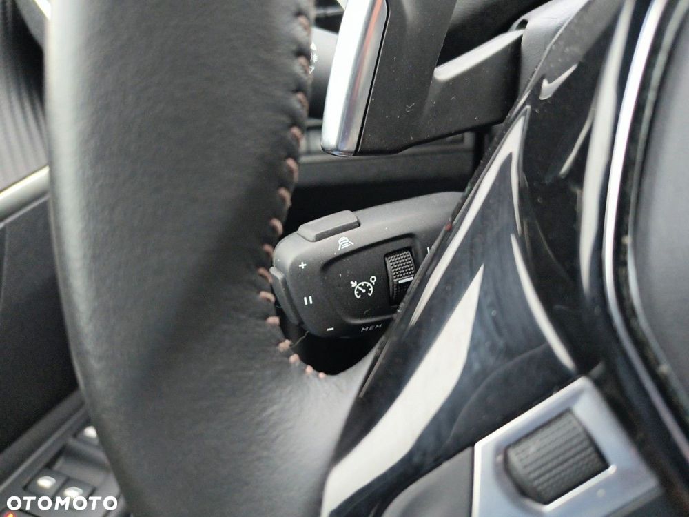 Peugeot 3008 1.2 PureTech Allure Pack S&S EAT8 - 16